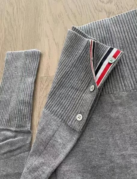 THOM BROWNE グレー カーディガン ストライプ袖