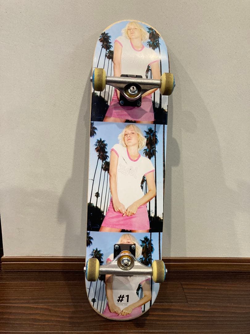 X-girl スケートボード