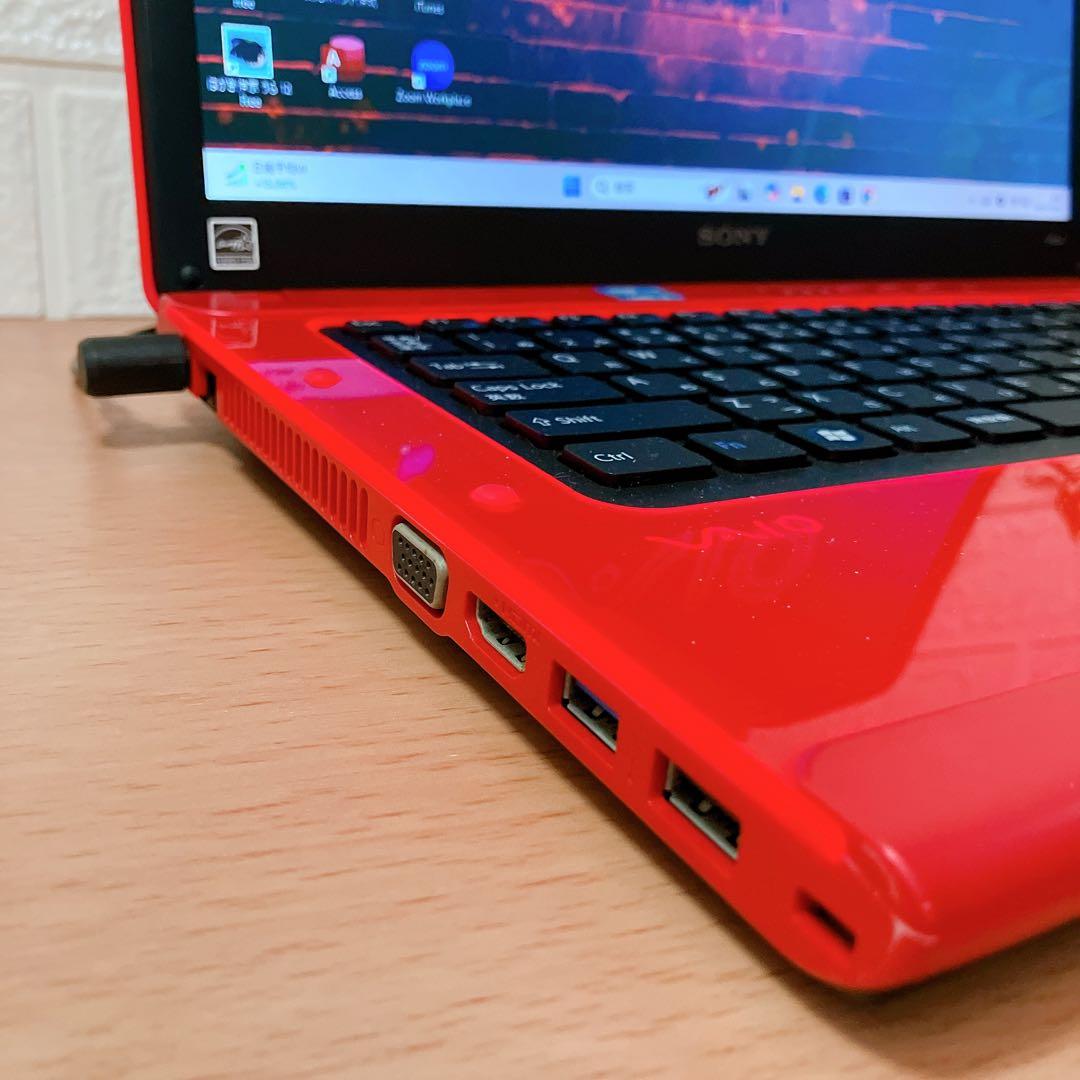 Windows11✨爆速SSD搭載☘️すぐ使えるカメラ付VAIO赤ノートパソコン