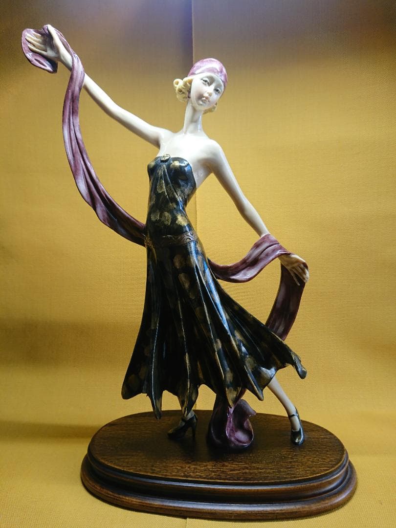 【美品】西洋美術　人形　ヨーロッパ　置物　インテリア　工芸品　美術品　A2768