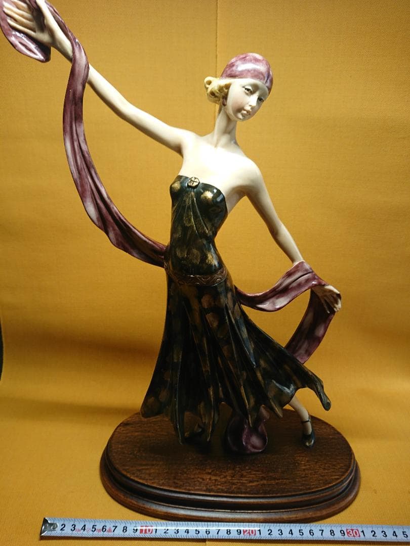 【美品】西洋美術　人形　ヨーロッパ　置物　インテリア　工芸品　美術品　A2768