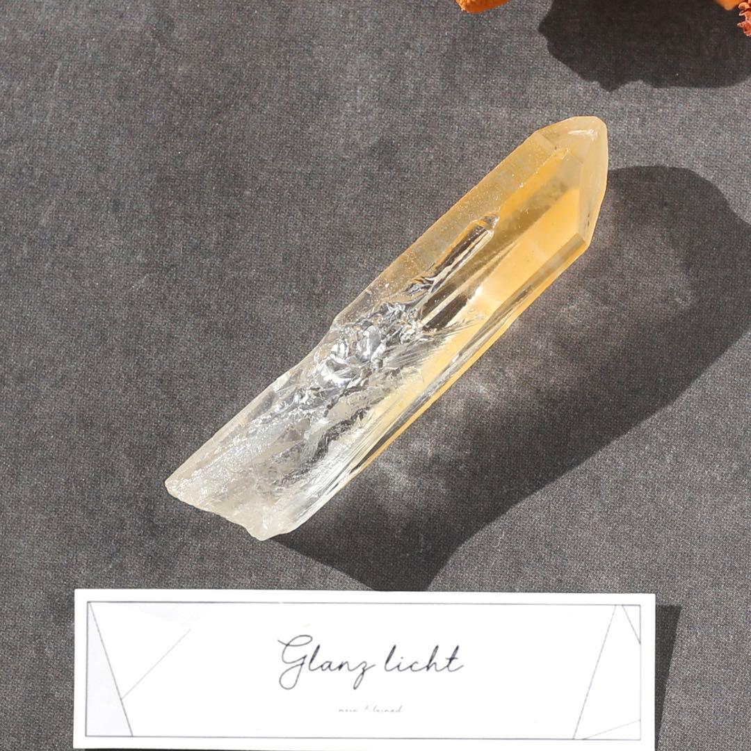 ゴールデンヒーラー クォーツ 原石 水晶 鉱物 希少石 天然石