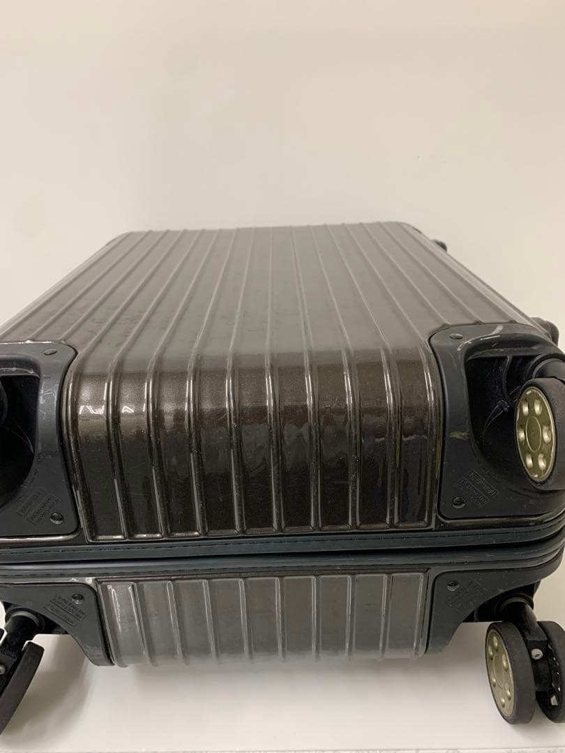 RIMOWA リモワ 47Lサル サデラックス ４輪