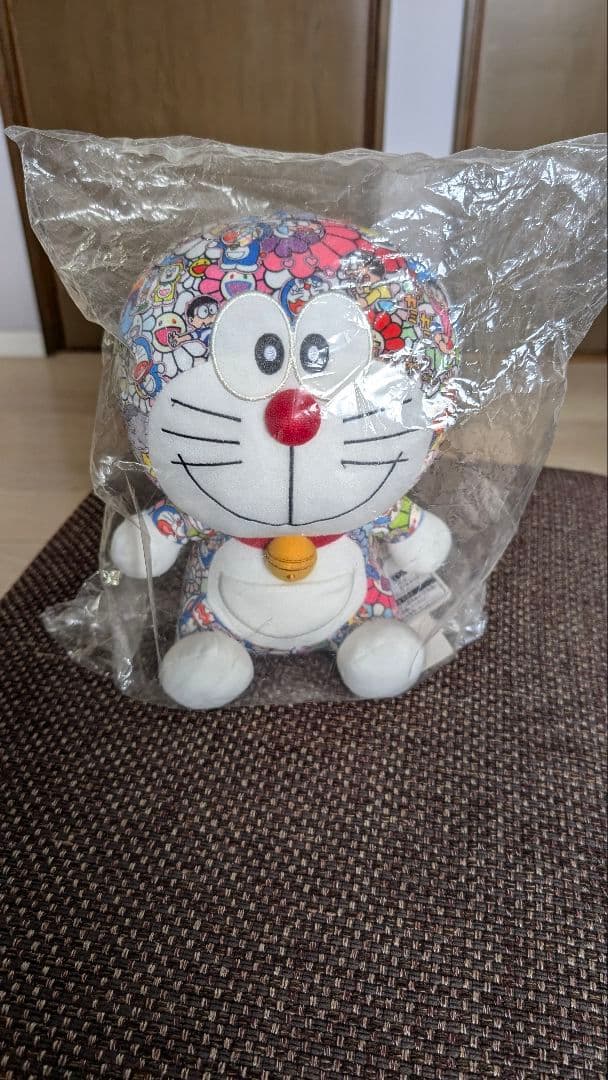 ユニクロ　村上隆×ドラえもん　ぬいぐるみ　未開封　タグ付き 着払い