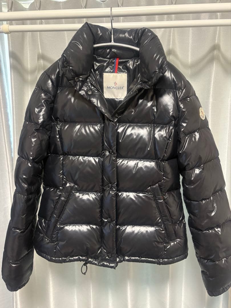 MONCLER ブラック ダウンジャケット s ※2/2-4発送不可