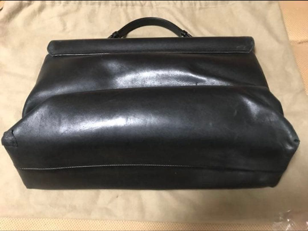 良品⭐︎正規品⭐︎ボッテガ ヴェネタ 黒色 ビジネスバック　激安！定価の９割引き！