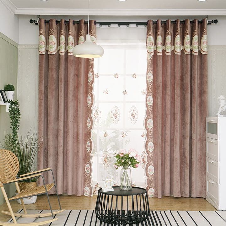 高級カーテン　ビロードカーテン　刺繍カーテン　遮光カーテン　レーズカーテン
