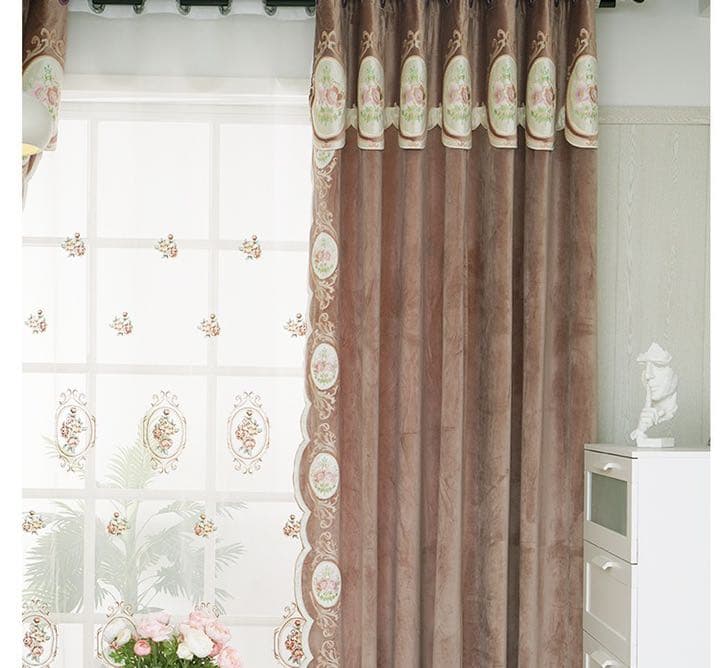 高級カーテン　ビロードカーテン　刺繍カーテン　遮光カーテン　レーズカーテン