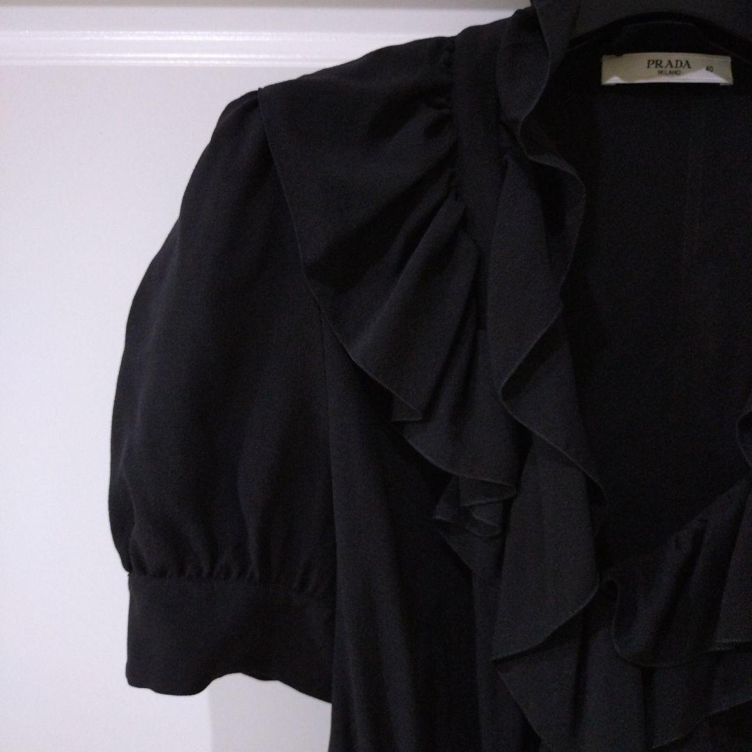 新品未使用　PRADA フリルデザイン 半袖ブラウス 黒