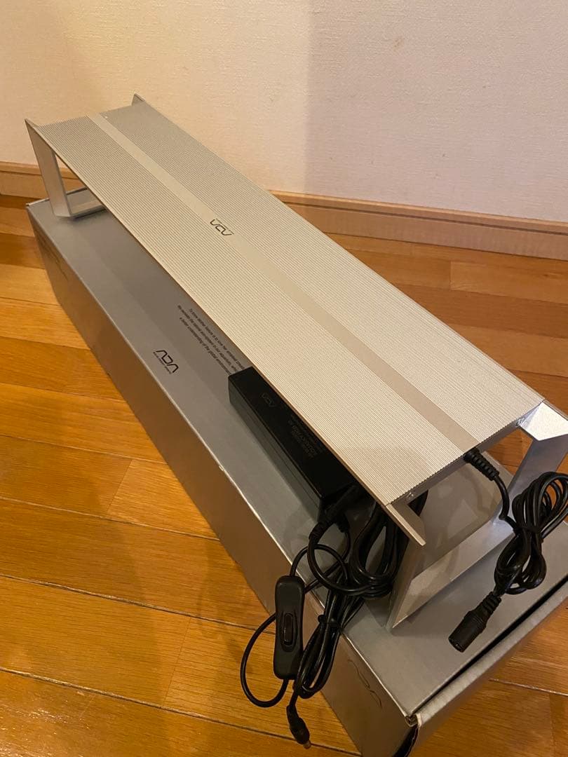 ADA AquaSky RGB 60 シルバー LEDライト 本体　試灯のみ