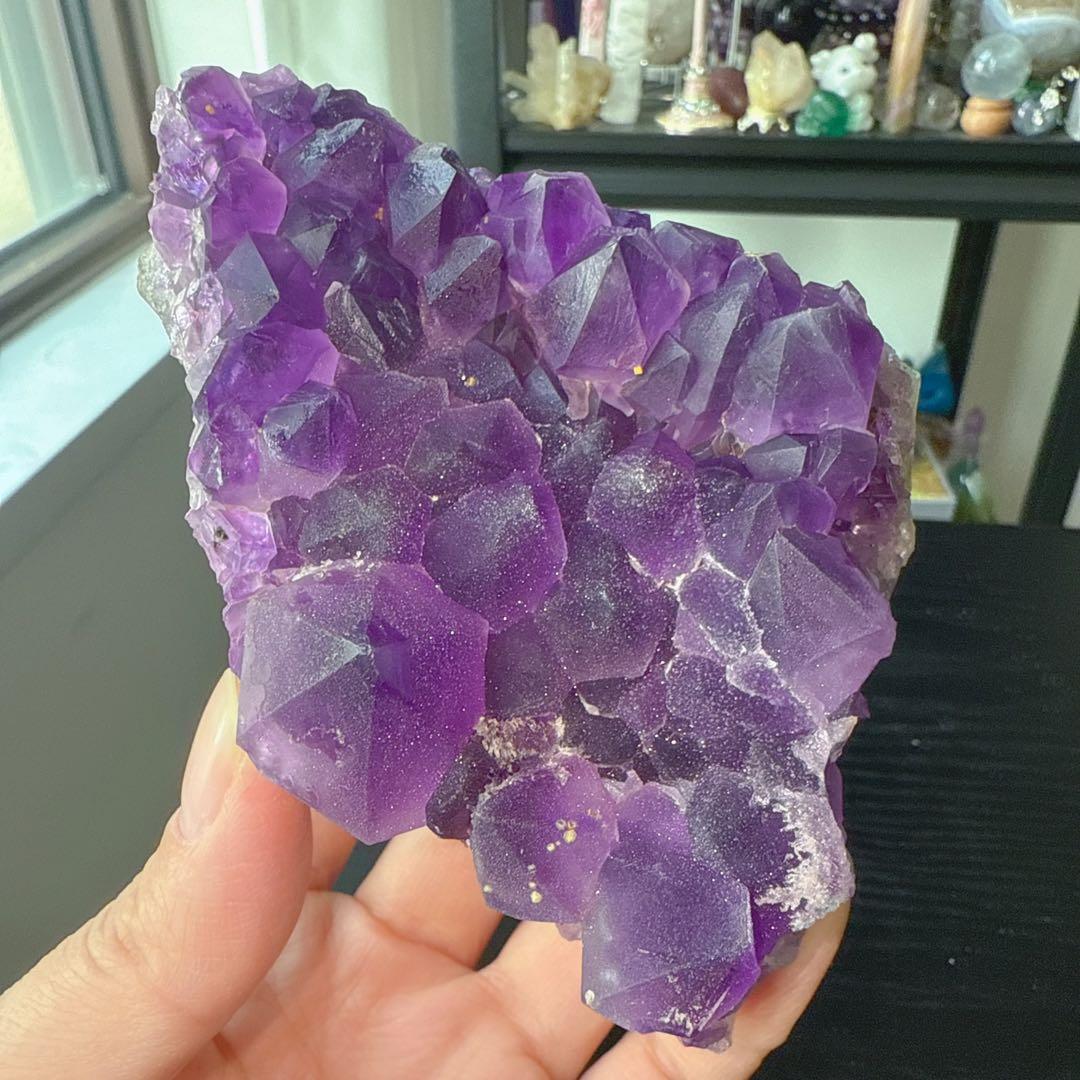 天然石アメジストの原石　置物NO.012412