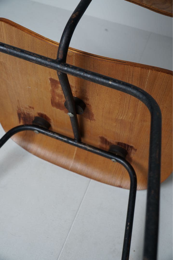 ハーマンミラー イームズ チェア EAMES