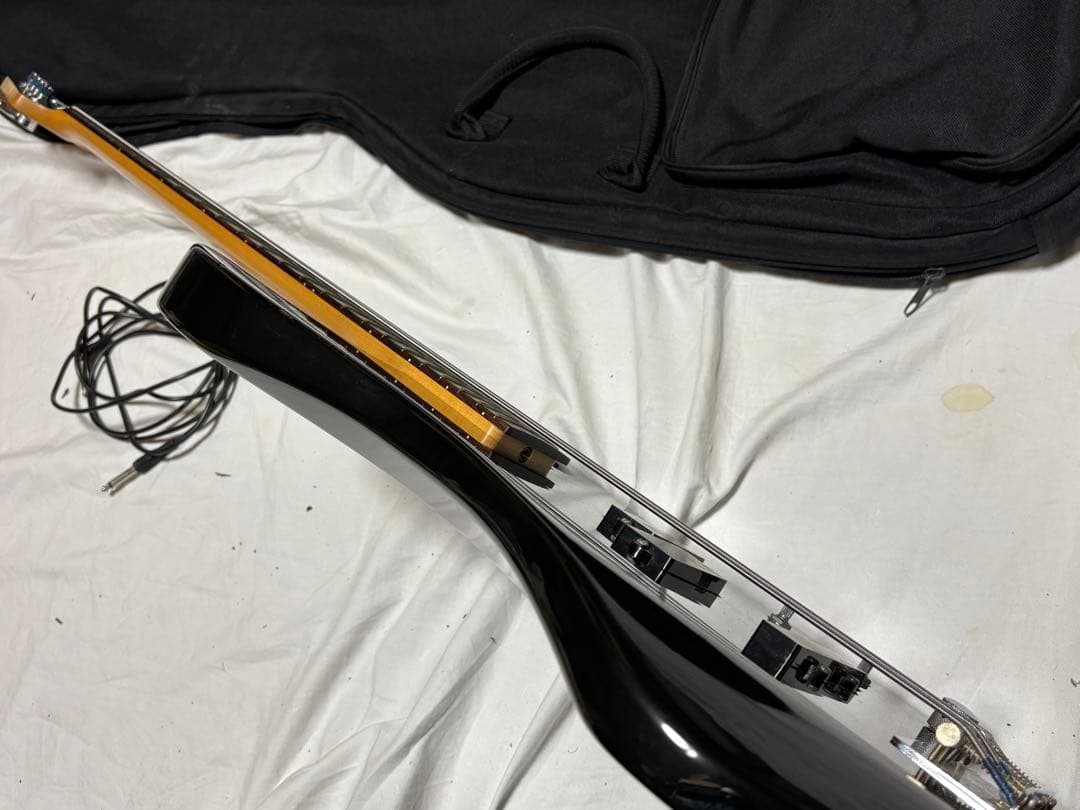 Fernandes エレキベース　ソフトケース付き　良品1905-02-1