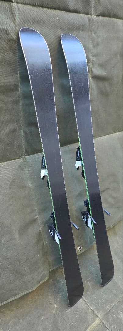 【ウイタロウさん専用】ROSSIGNOL ジュニア用スキー板 116cm
