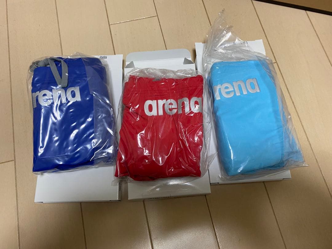 新品arena 競泳水着 3点セット 青 赤 水色