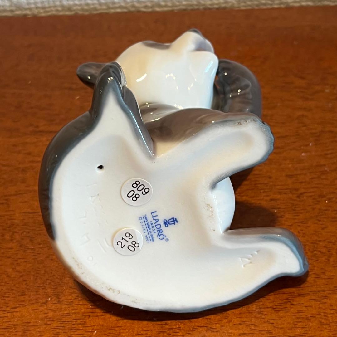 超美品　リヤドロ　パンダ　水色の花　フィギュリン　人形　陶器　置物　D オブジェ