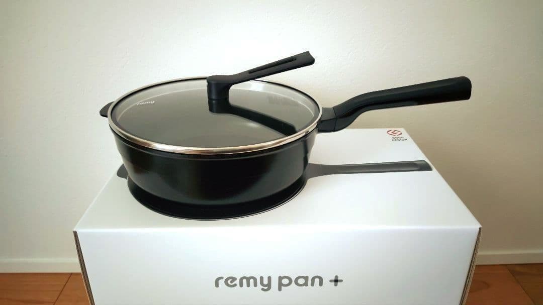 レミパンプラス　ブラック　新品