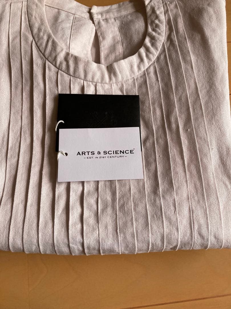 値下げ　ARTS & SCIENNCE リネントップス