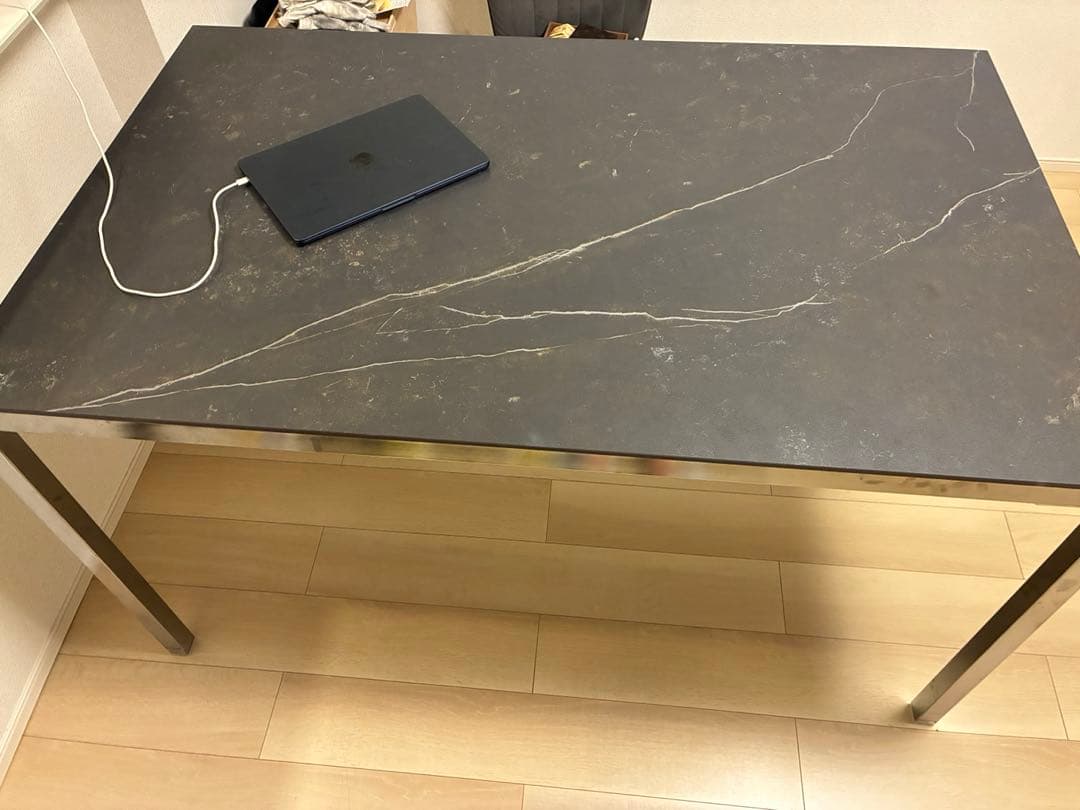 引き取り限定　IKEA TORSBY ダイニングテーブル