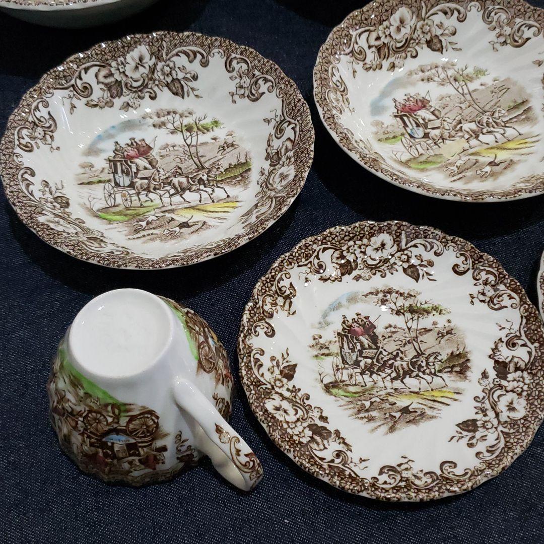 アンティーク食器　デミタスカップアンドソーサー２セット　お皿８枚セット