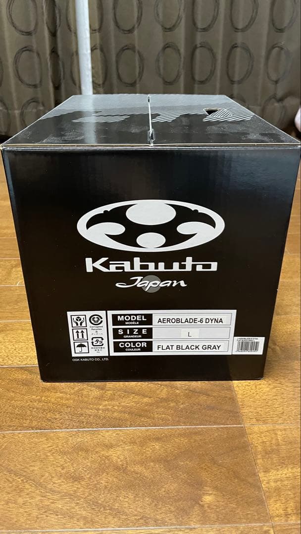 【新品同様】Kabuto AEROBLADE6 フルフェイス　※シールド付き