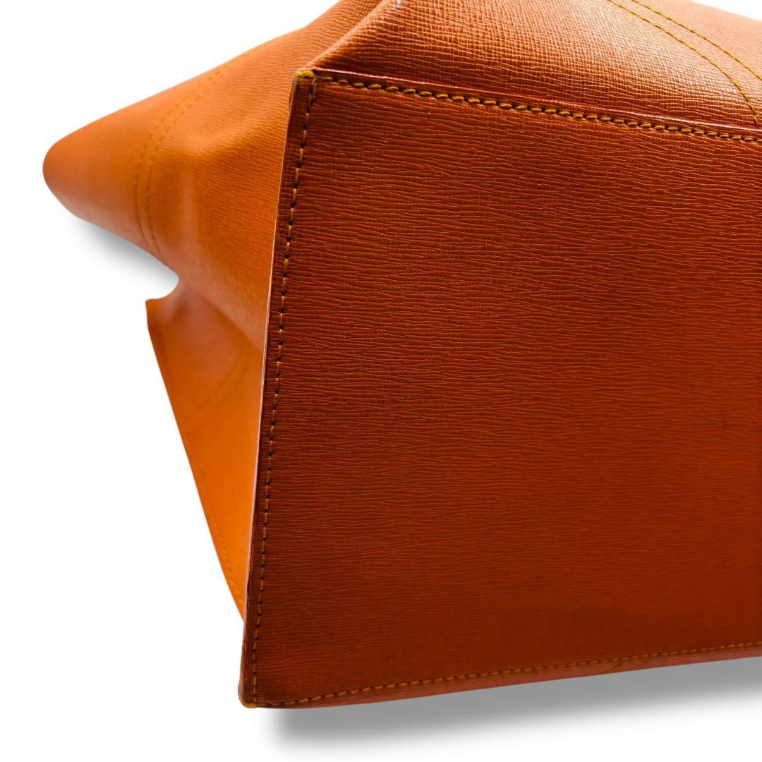 FURLA フルラ カプリッチョ トートバッグ レザー A4 肩掛け オレンジ