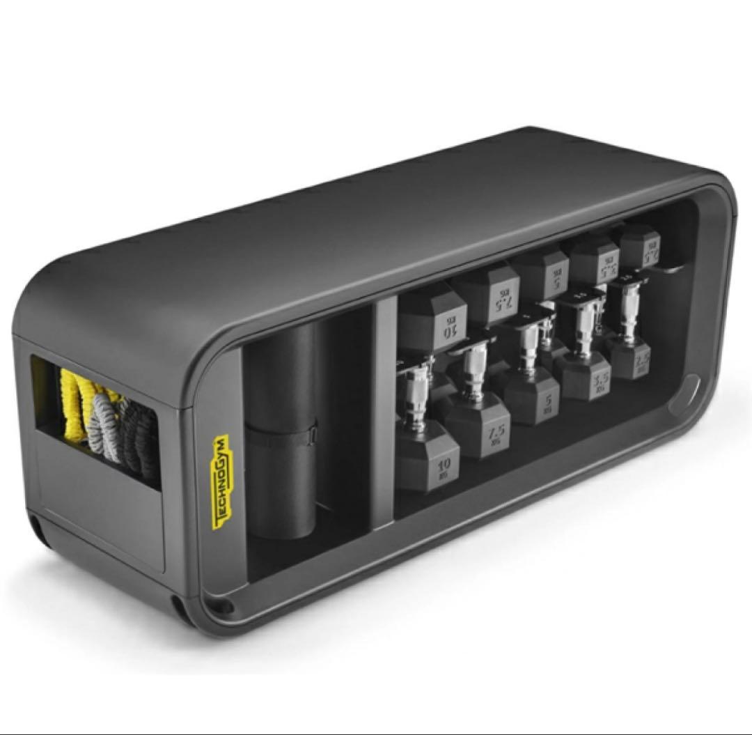 s*k様 Technogym Bench テクノジムベンチ　多機能トレーニングベ