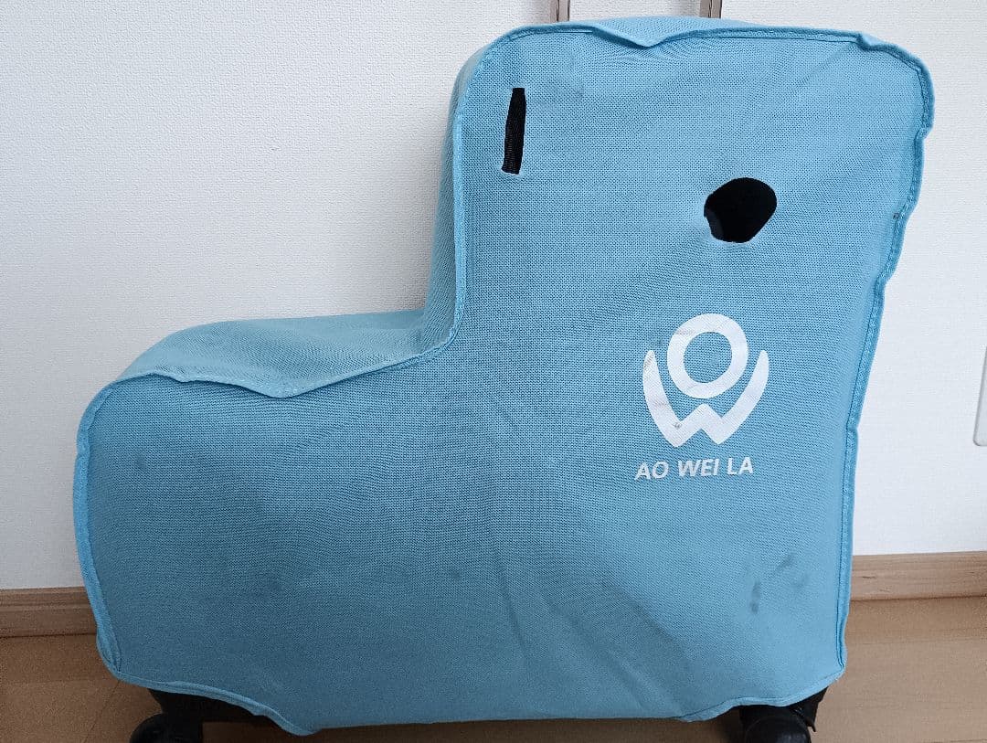 子供が乗れるキャリーケース黒 キッズトラベル　キャリーケースM