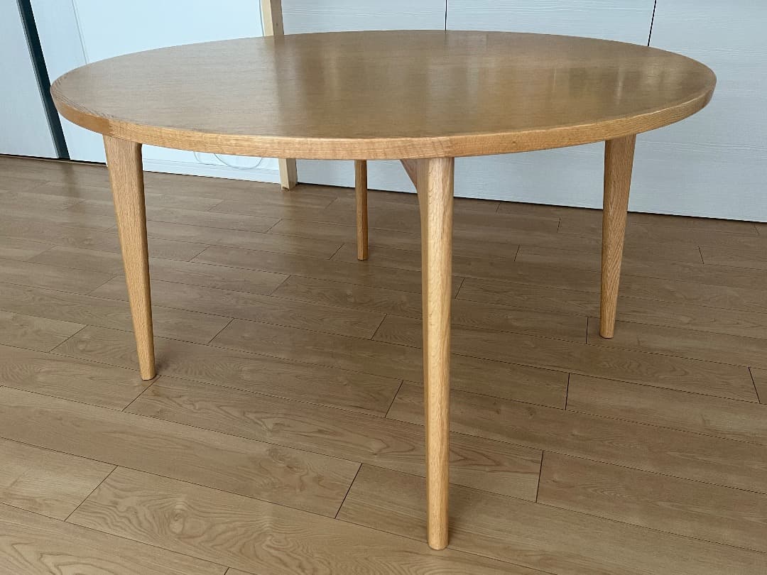 マルニ60 120cm ラウンドテーブル