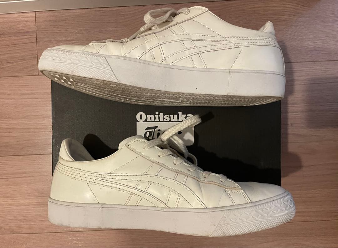 Onitsuka Tiger オニツカタイガー FABRE ホワイトスニーカー