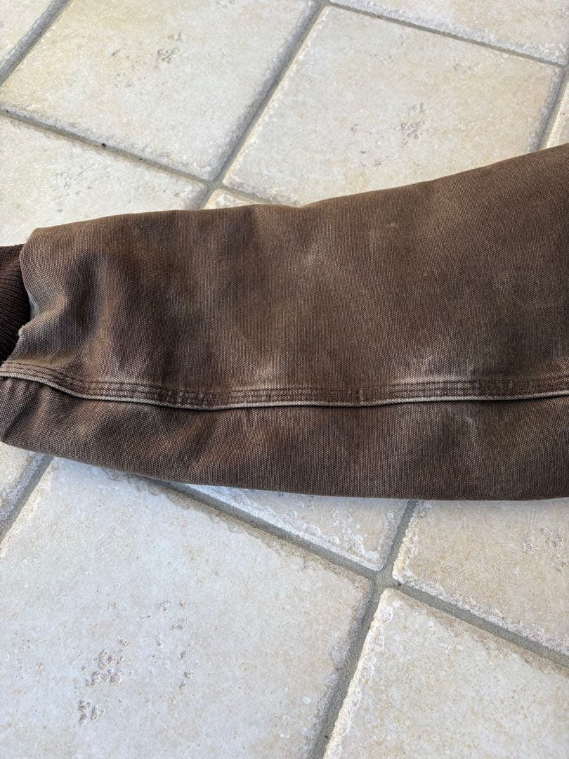 Carhartt アクティブジャケット　ダッグパーカー　　　ショート丈