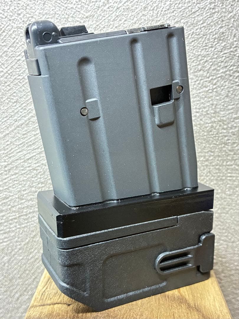 R7-43 東京マルイ GBB M4 マガジンアダプター 外部ソース仕様