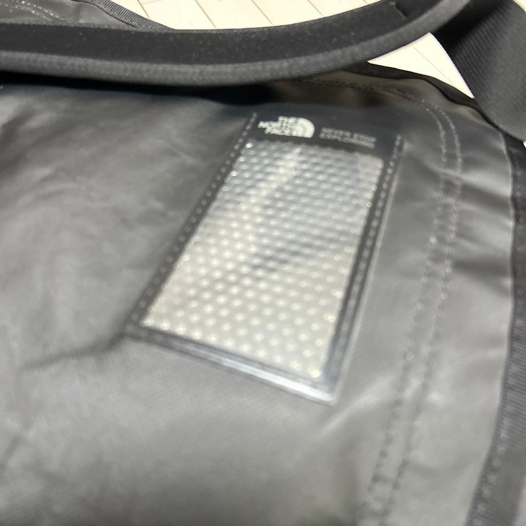 美品ノースフェイス　NORTHFACE ダッフルバッグ　S