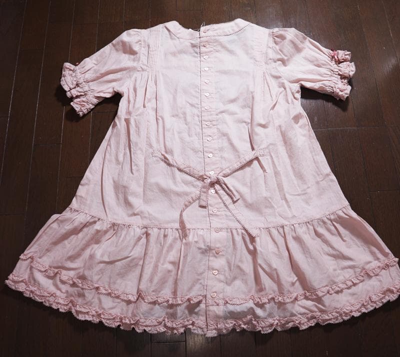 ピンクハウス♡新品・未使用♡ワンダーランド猫刺繍の綿ローンブラウス