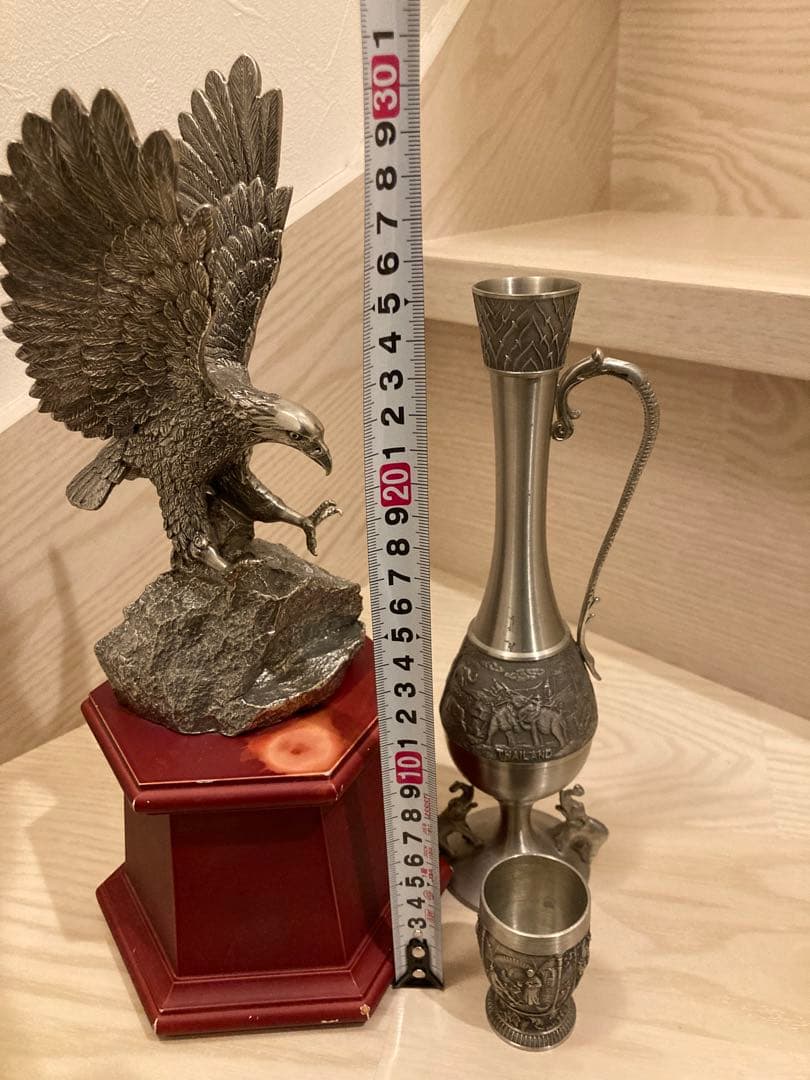 アンティーク　鷲の置物、象の花瓶　ピューター製