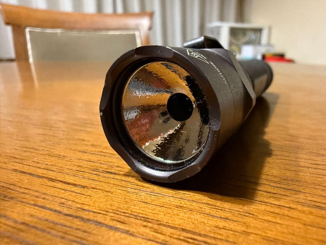 SUREFIRE EXECUTIVE ELITE E2E 懐中電灯