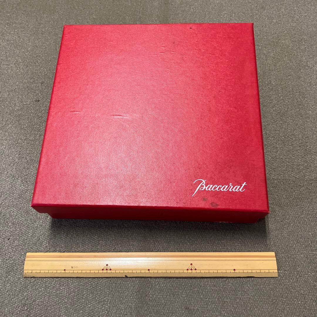 Baccarat クリスタルガラスプレート 専用箱付き　(kazuyo)