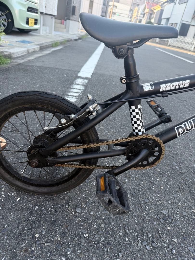 ダーカスワン　レクタス　14インチ（キッズBMX）