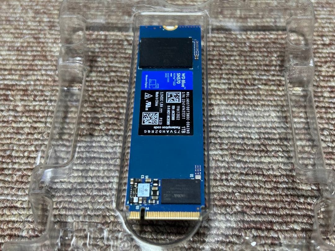 ダ*リ様 m.2 SSD 1TB WD SN570 NVMe 動作品 高速 ゲー