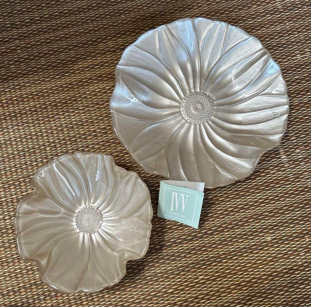 【IVV】アイヴィヴィマグノリアパールホワイト 27cm・18cm Italy