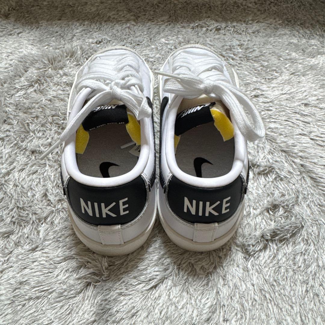 NIKEナイキ ブレーザー ロー ホワイト ブラック 24cm