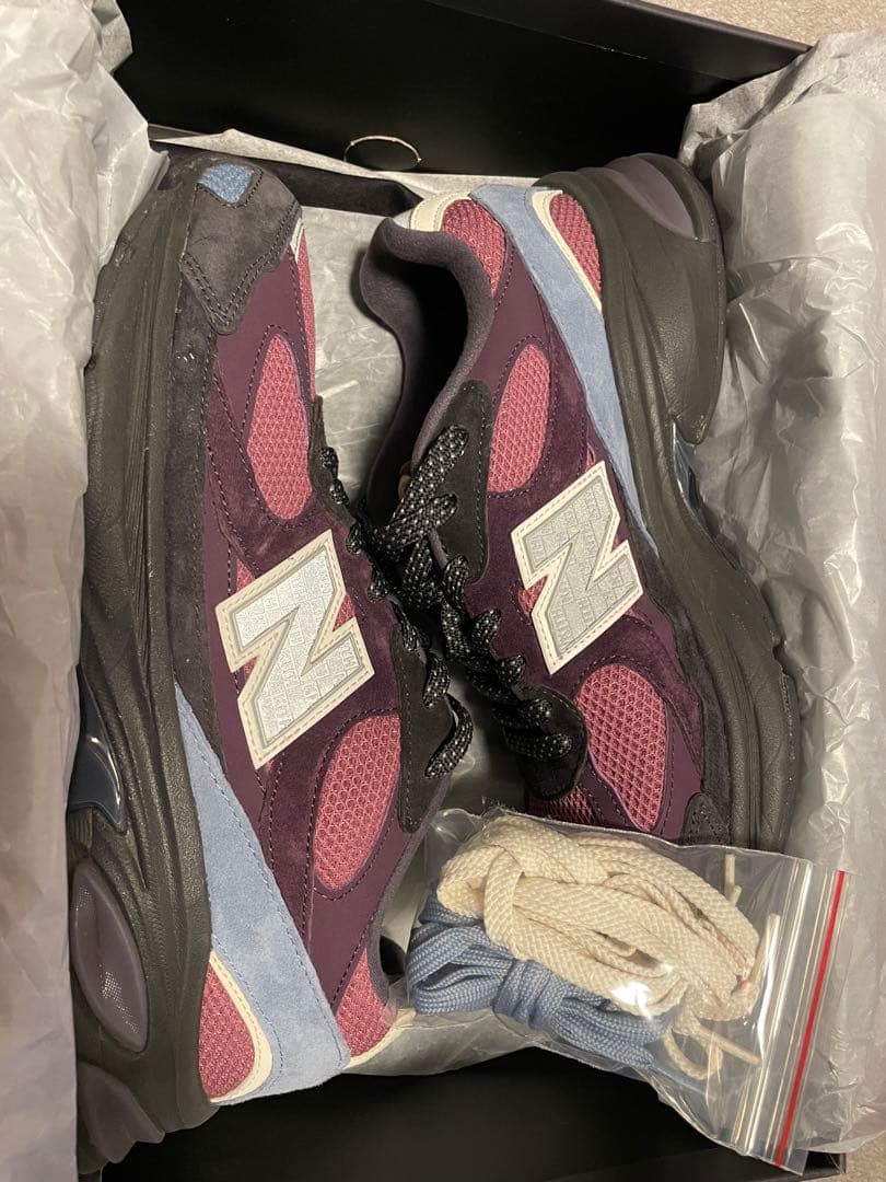 本日限定価格　KITH×New Balance 2010