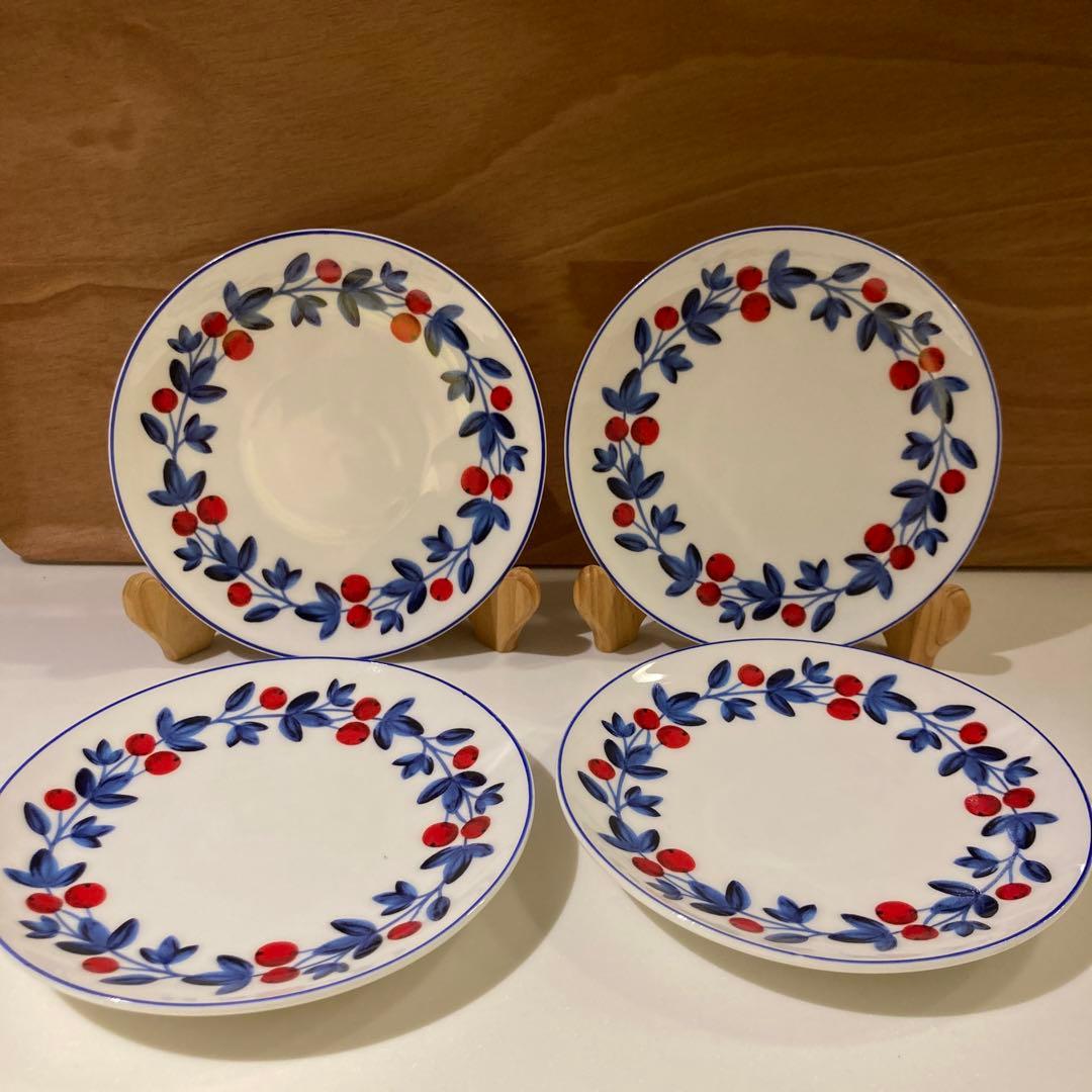 フランフラン　ベリープレートs 4枚セット