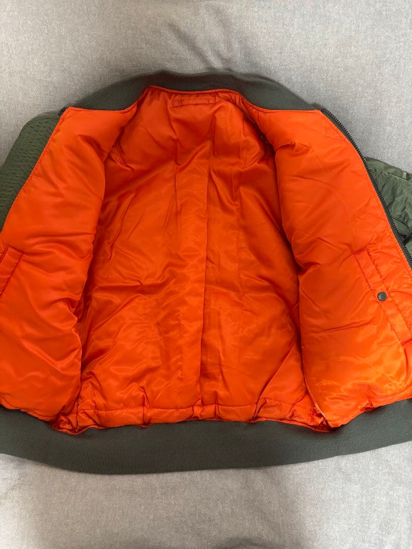 ⭐️定価27500円‼️MA-1 / フライトジャケット / AVIREX