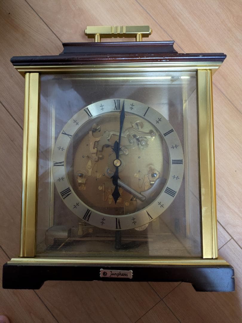 Junghans クラシック機械式置時計