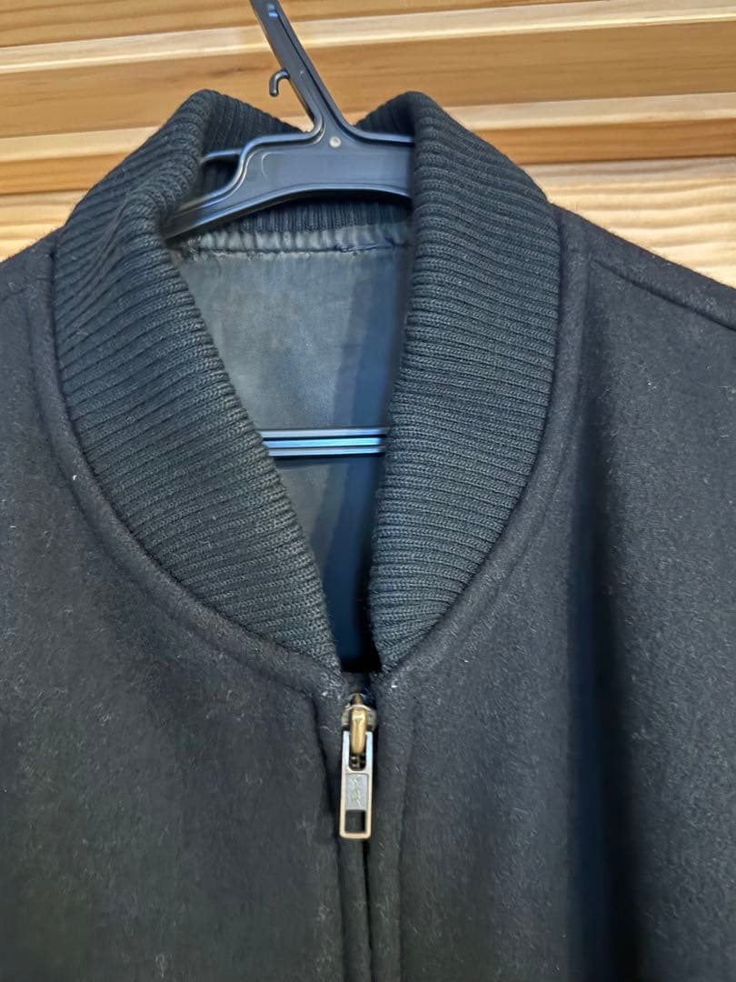 Yin&Yang バックロゴプリントウールギャバブルゾン