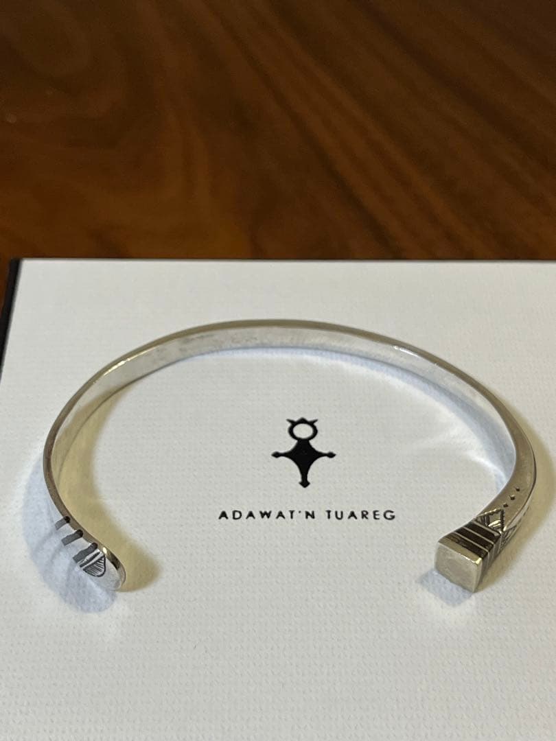 完売品Adawat'n Tuareg アダワットトゥアレグ　バングル