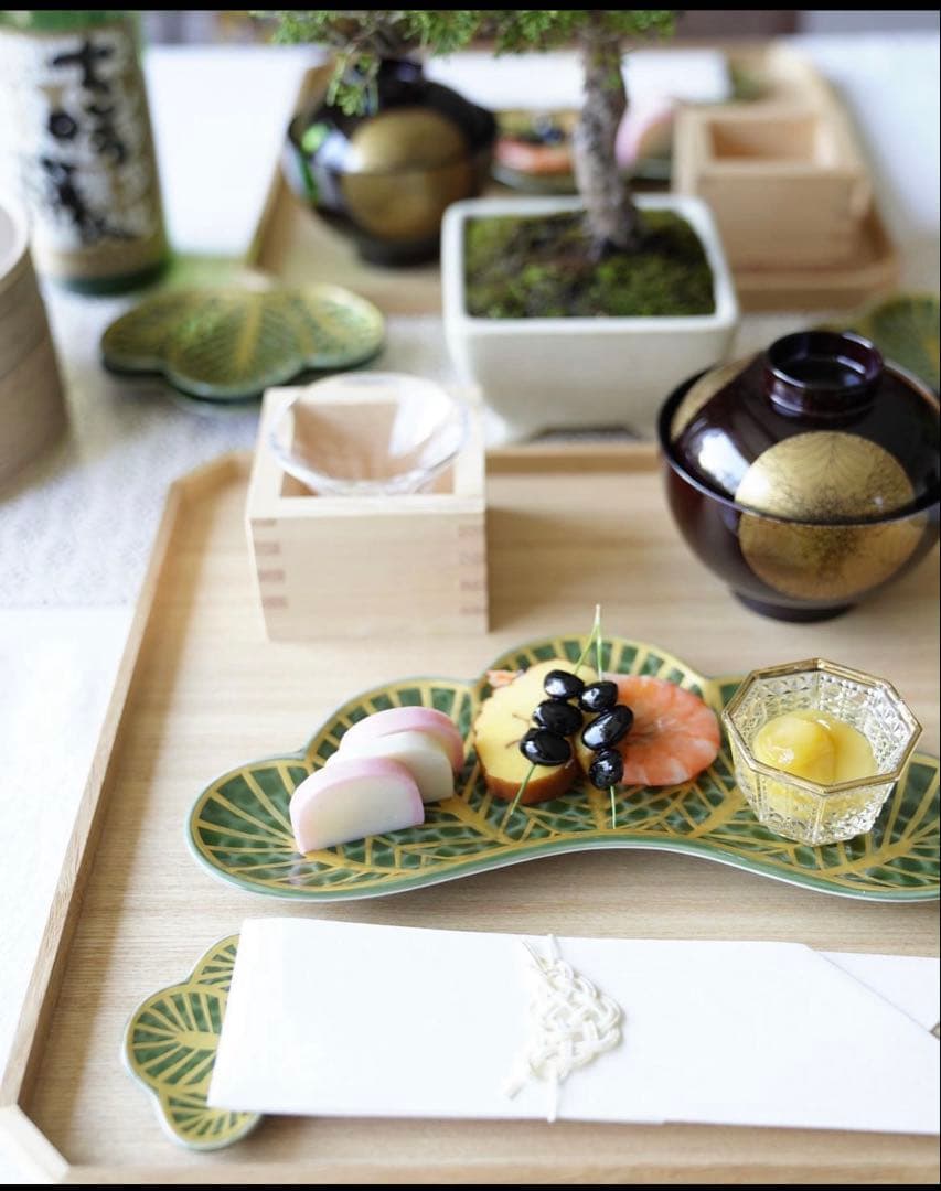 有田焼　幸楽窯　錦金松葉形前菜皿　茶緑金　6点セット
