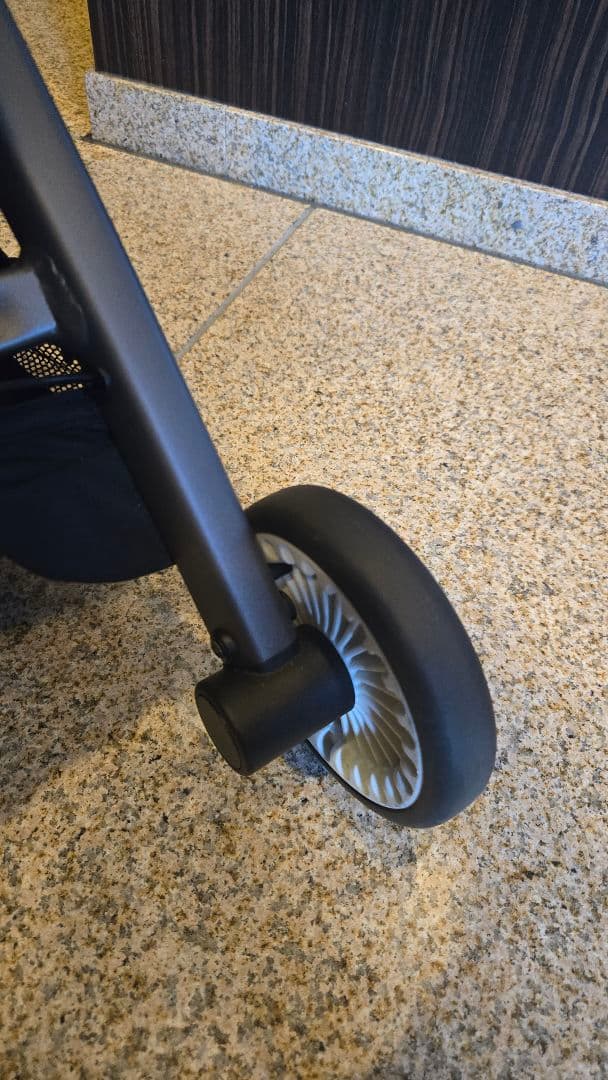 【2025年7月購入】リベル2025・バンパーバー付アーモンドベージュ