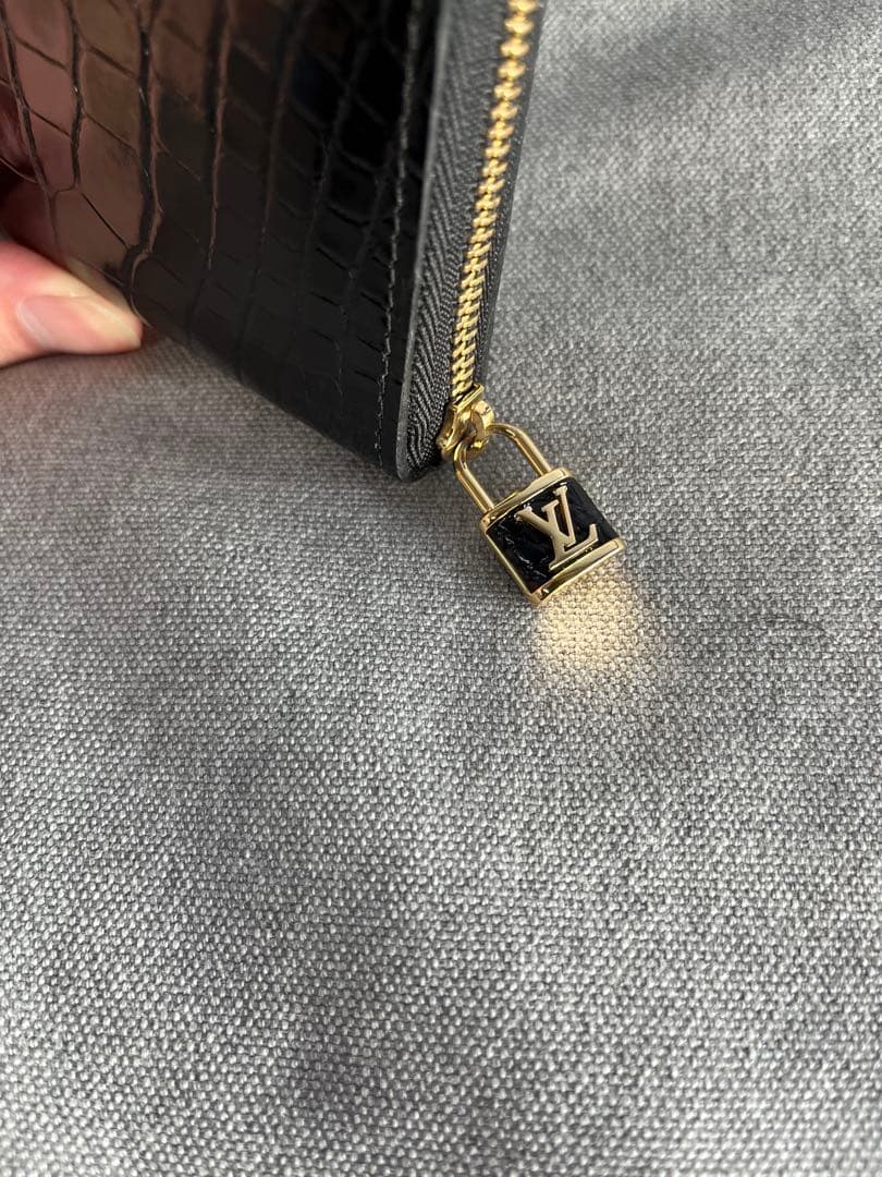 超美品 ルイヴィトン クロコダイル ジッピーパース ブラック